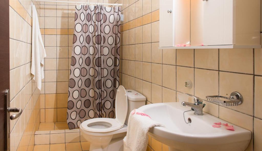 Villa Pouliezos Apartments อลิกานาส ห้อง รูปภาพ