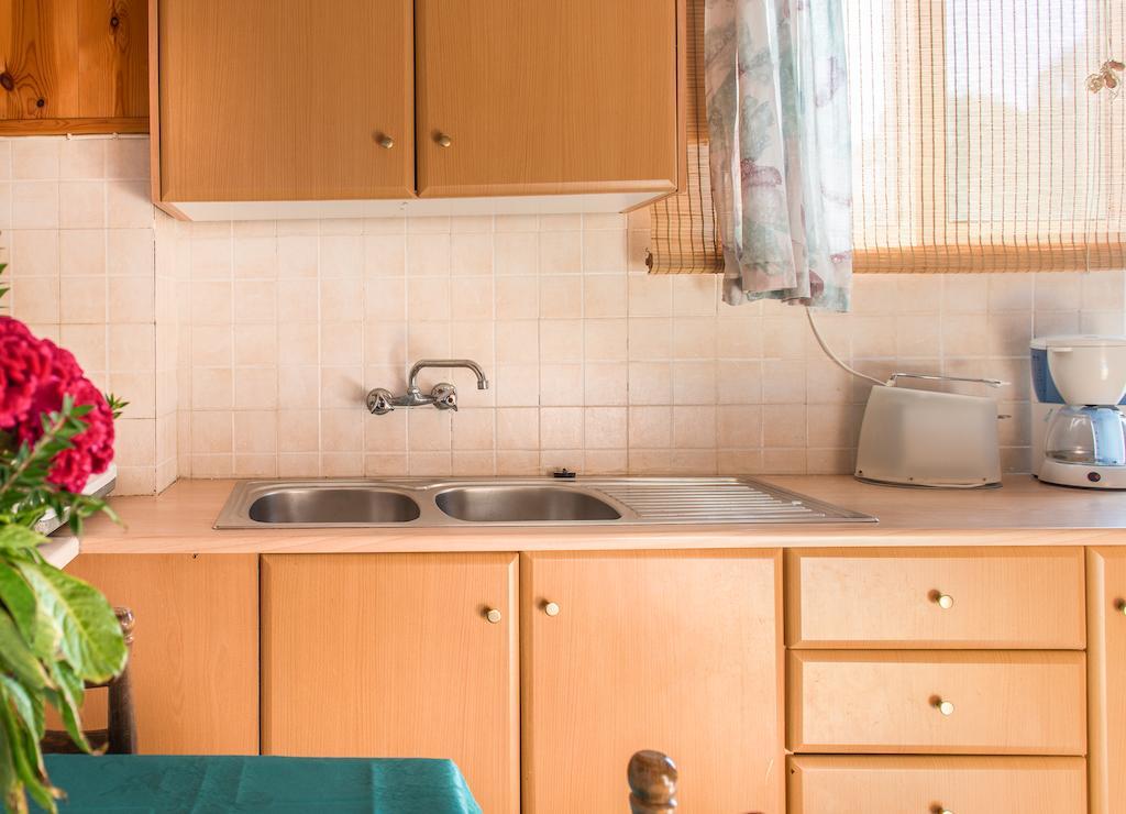 Villa Pouliezos Apartments อลิกานาส ห้อง รูปภาพ